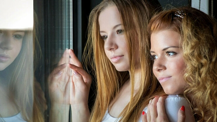 [SexArt] - FFM Threesome with Matt Ice - Chrissy Fox - Olivia Grace - Matt Ice