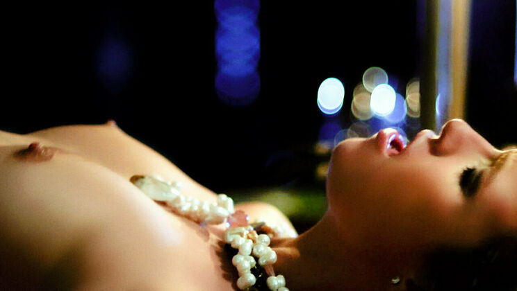 Kamikaze Love Volume 6: Seductive Blondes