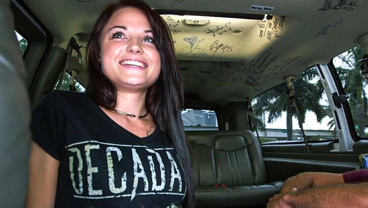 Groupie Sucks Dick for a Free Ride