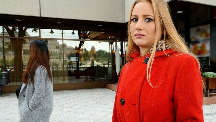 [PublicPickups] - Kiki Cyrus Does it for Charity - Kiki Cyrus