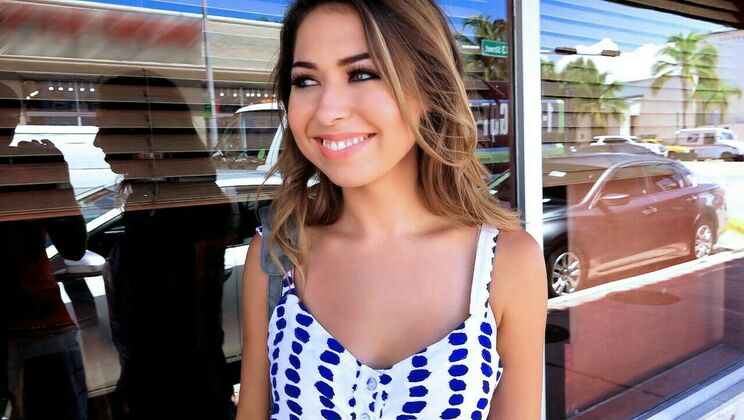 Melissa Moore Gets Wild with a Stranger