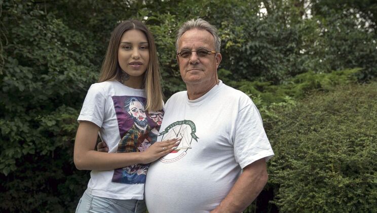 [Oldje] - Harry Licks Roxy's Pussy Deep - Harry - Roxy Lips