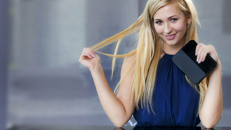 [SexArt] - Blonde Beauty Tracy Lindsay in Solo Action - Tracy Lindsay