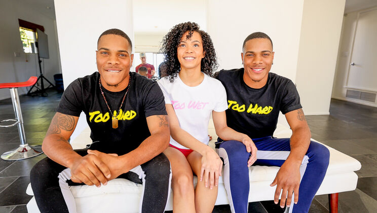 [HotGuysFuck] - Dee King, Jay King, and Laylani Wyld in Doggystyle Heaven - Laylani Wyld - Jay King - Dee King