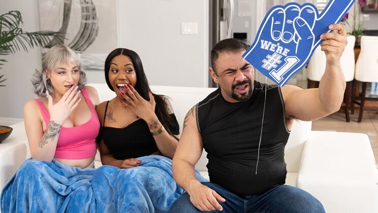 [TransAngels] - Slammin' Big Tits and Ass - Leilani Li - Haven Rose