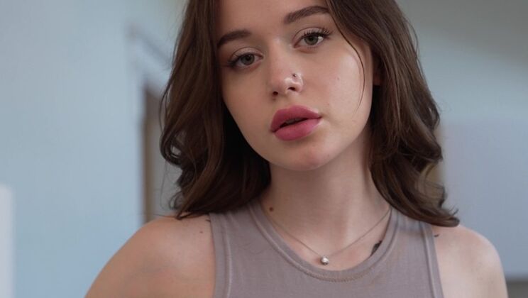 [NRXStudio] - Italian Babe's First Anal Experience - Leo Casanova - Bunny Loveheart