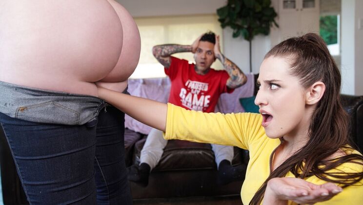 [Brazzers] - Horny Ginger Babe Gets Fucked - Small Hands - Aubree Valentine - Abigaiil Morris