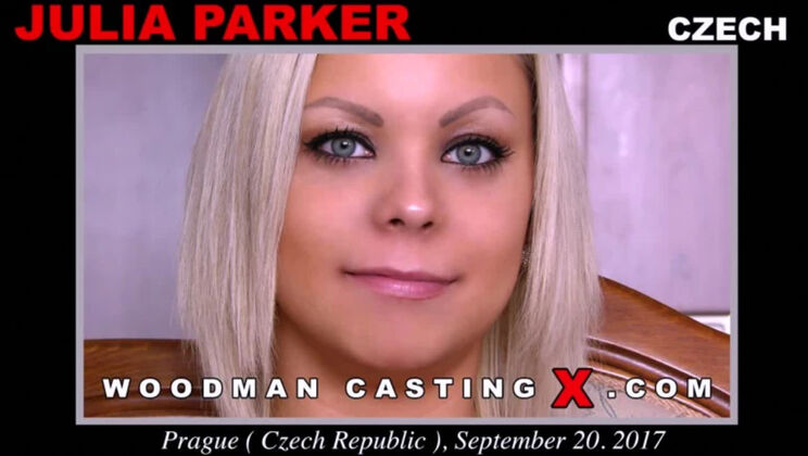 Blonde Julia Parker Double Penetration