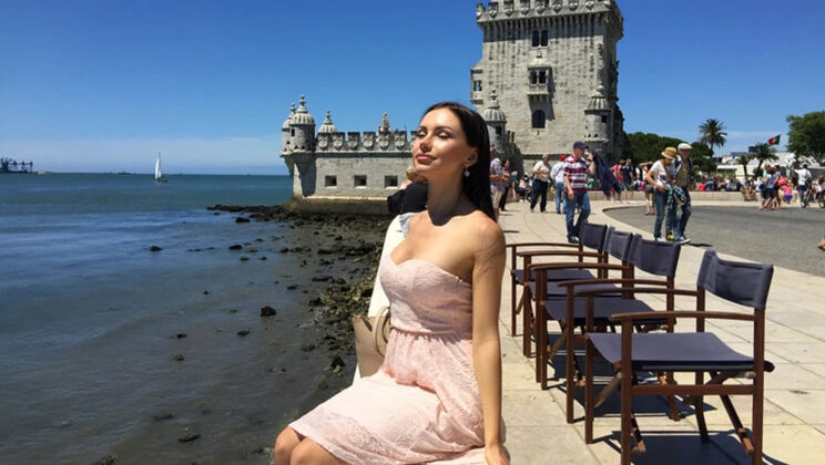 Sasha Rose - Petite Brunette Takes Big Dick