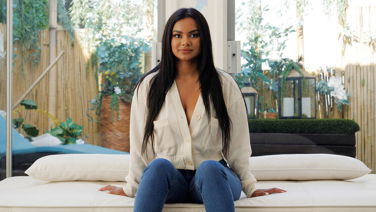 [NetGirl] - Sophia's Doggystyle Casting - Sophia - Numi