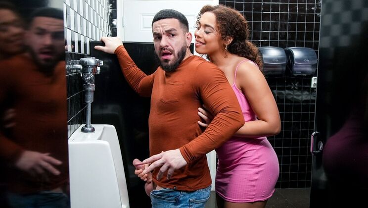 Stepbrother Fucks Stepsister Willow Ryder in Public - Cum in Mouth Deepthroat Action