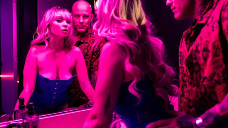 [DorcelClub] - Derrick Pierce Pounds Hairy Lilly Bell's Juicy Big Tits - Derrick Pierce - Ricky Mancini - Lilly Bell