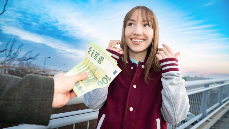 [PublicAgent] - Tattooed European Kate Dances in Socks - Kate Quinn - Yeri Blue