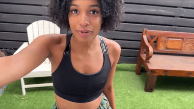 Teen Ebony Intruder Gives GFE