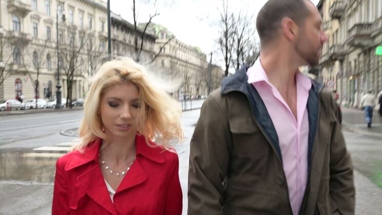 College blonde wet pussy fucked hard in foot scene