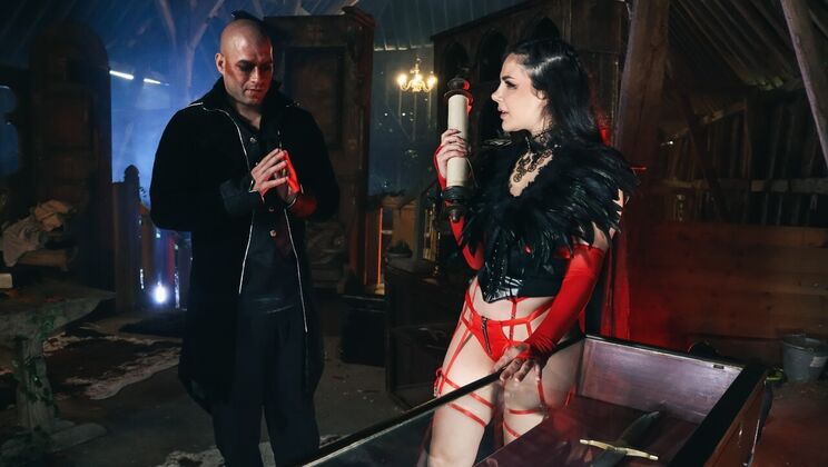 [DigitalPlayground] - Cumshot on Ass: Valentina Nappi's Favorite Position - Valentina Nappi - Xander Corvus