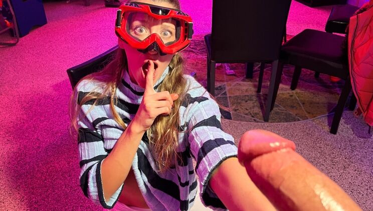 [Let'sPostIt] - Addison Vodka Gives GI Joey a Footjob and Handjob