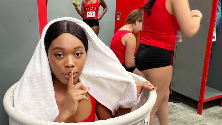 Handjob Heaven with Logan Xander