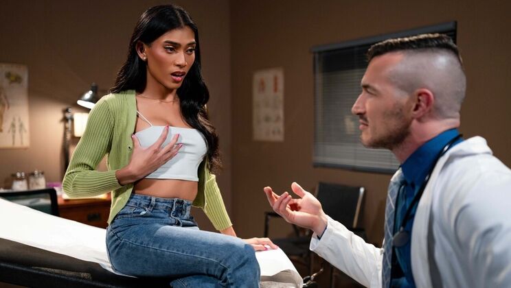 Gagging on Big Cock: Chanel Deepthroats Derek's Dick After Hours