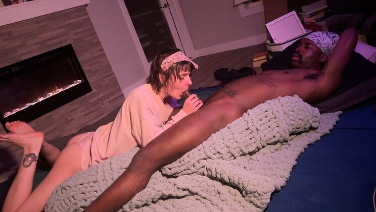 Junebug And Teddie Are Sluts In Luv