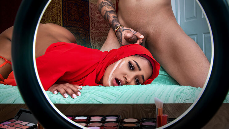 Gizelle Genevieve Gets Cum Facial Instead of Face Oil