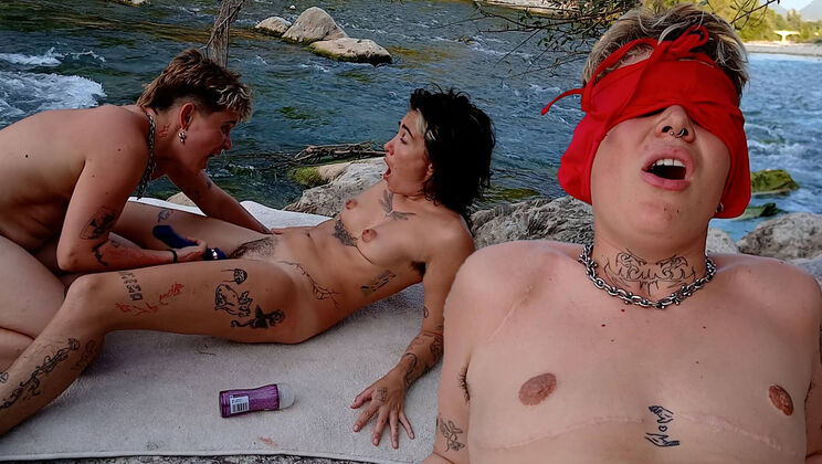 Elios & Klou: Nipple Playing and Penetration Outdoors
